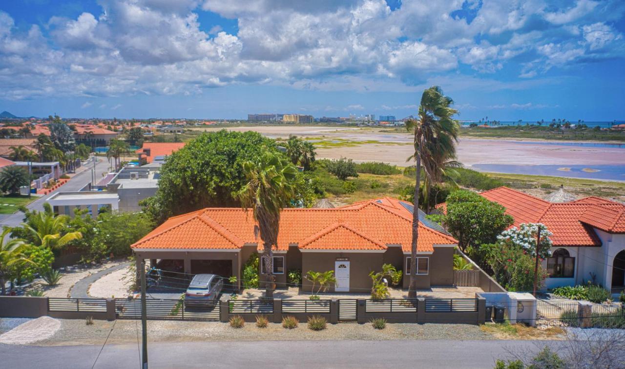 Lama Y Solo Unique Private Room Walking Distance To The Beach شاطئ بالم المظهر الخارجي الصورة