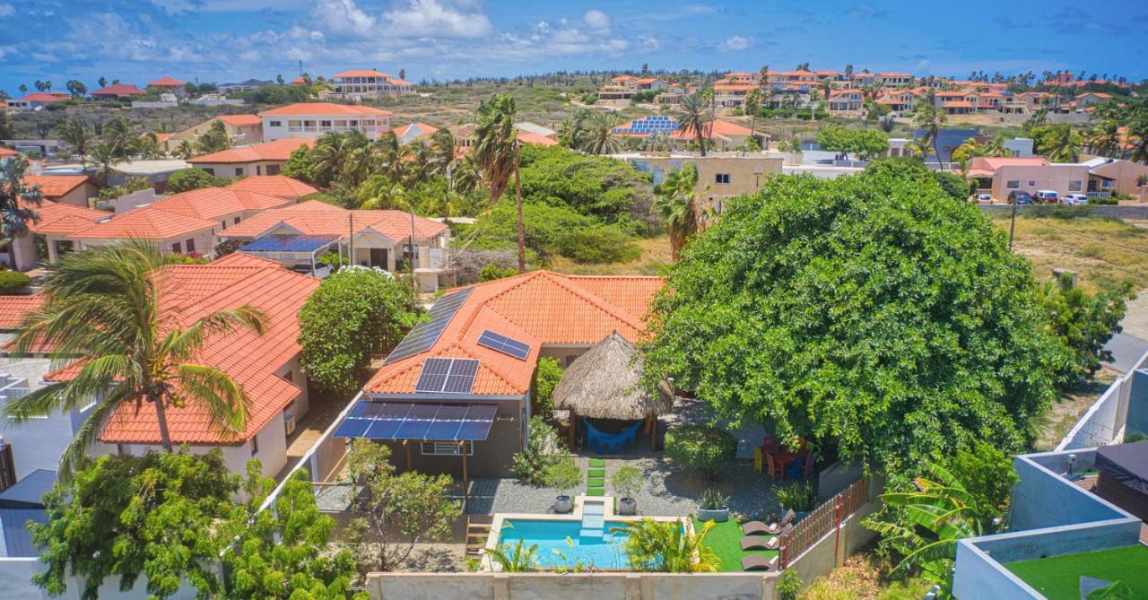 Lama Y Solo Unique Private Room Walking Distance To The Beach شاطئ بالم المظهر الخارجي الصورة