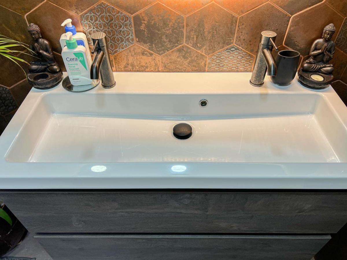 Lama Y Solo Unique Private Room Walking Distance To The Beach شاطئ بالم المظهر الخارجي الصورة
