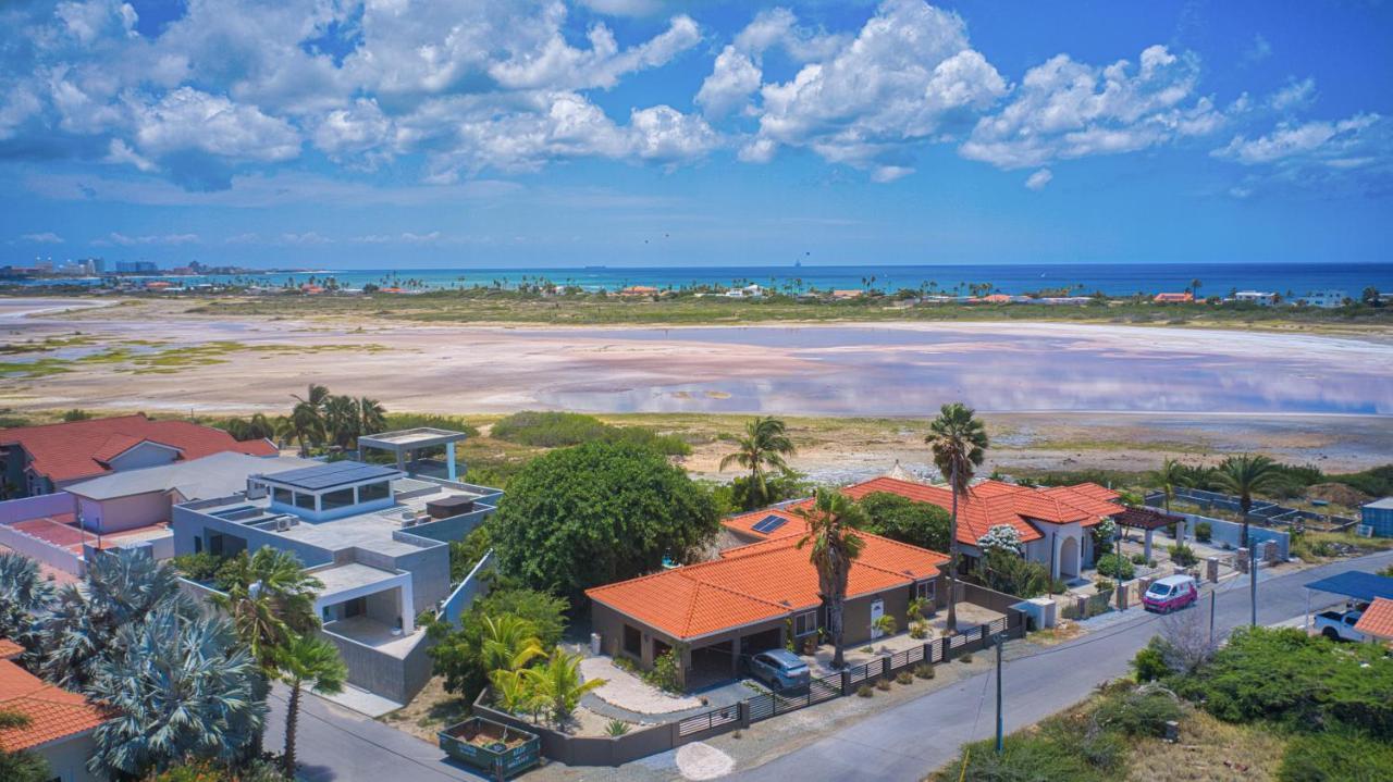 Lama Y Solo Unique Private Room Walking Distance To The Beach شاطئ بالم المظهر الخارجي الصورة