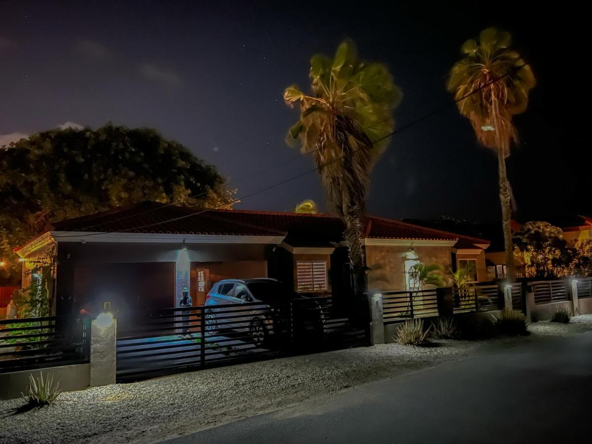 Lama Y Solo Unique Private Room Walking Distance To The Beach شاطئ بالم المظهر الخارجي الصورة