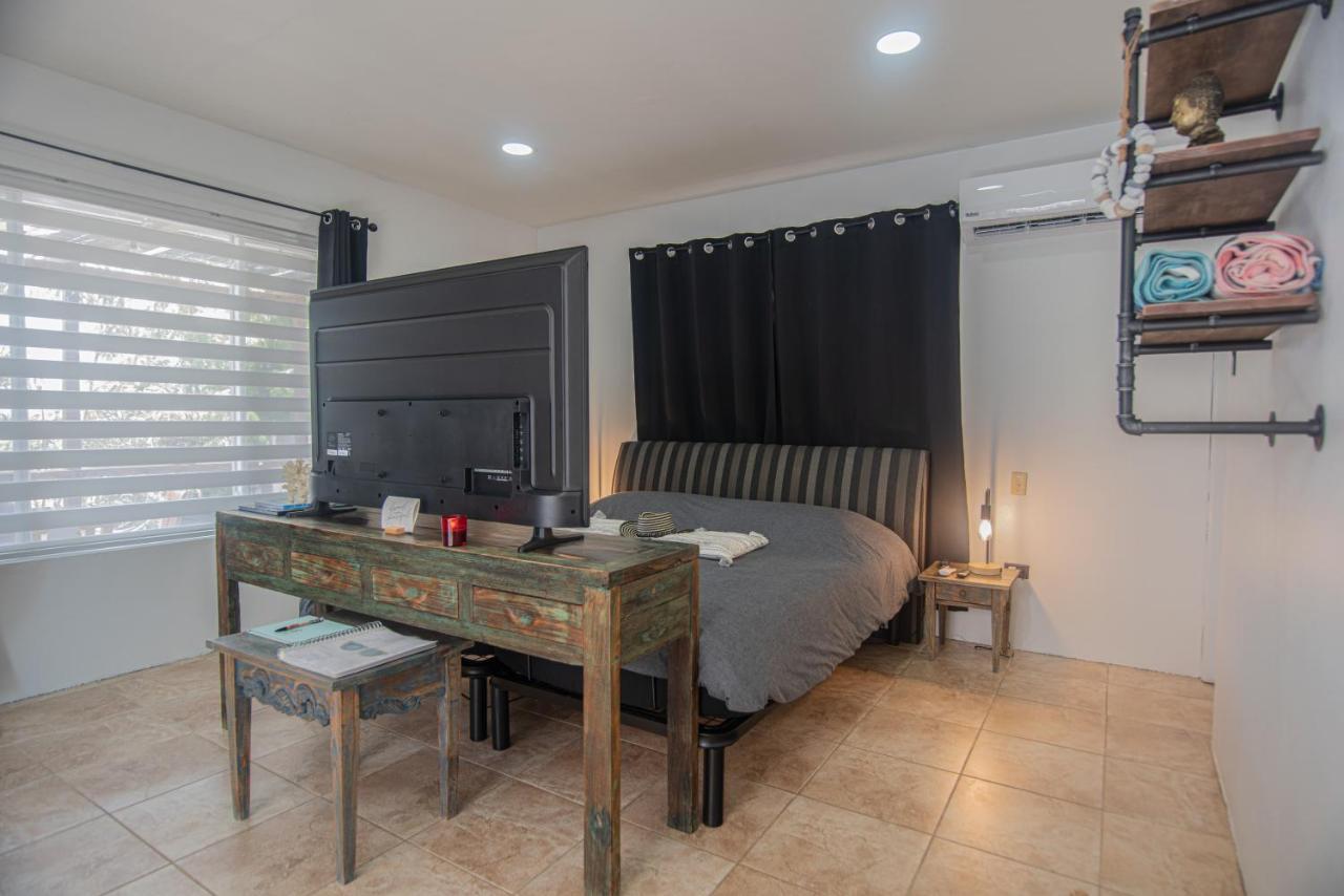 Lama Y Solo Unique Private Room Walking Distance To The Beach شاطئ بالم المظهر الخارجي الصورة